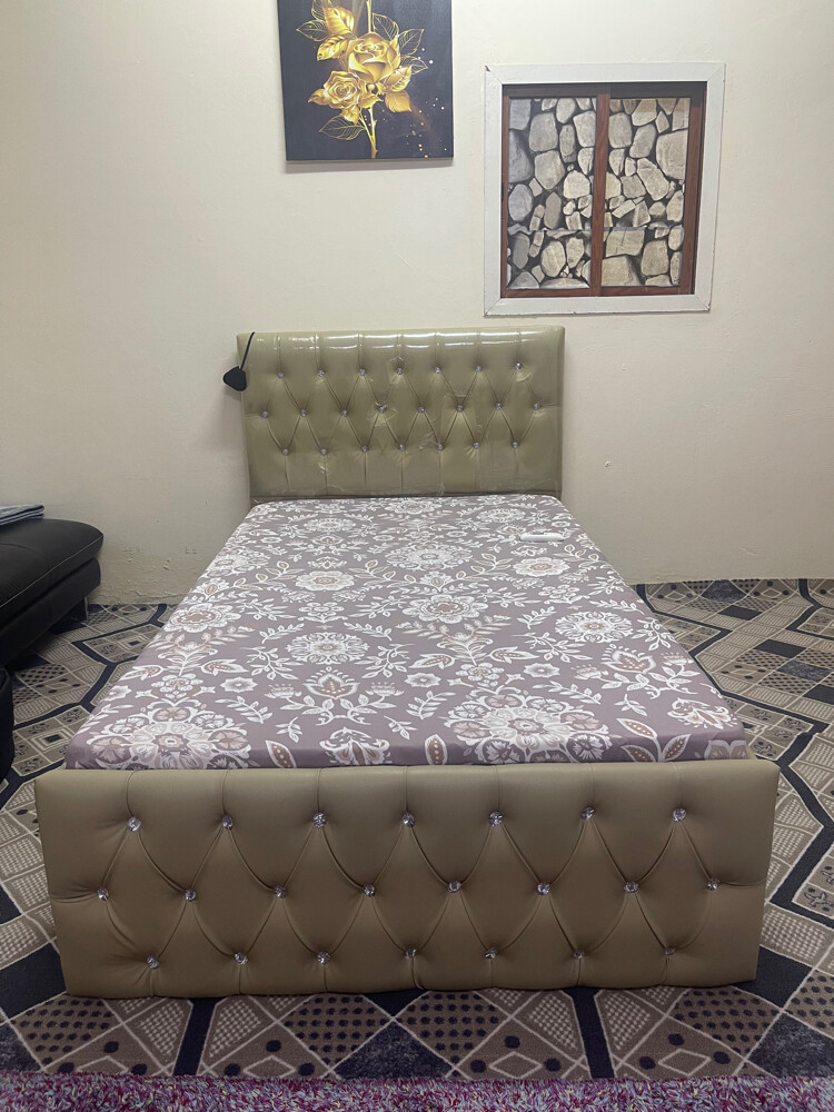 Single Bed - 1