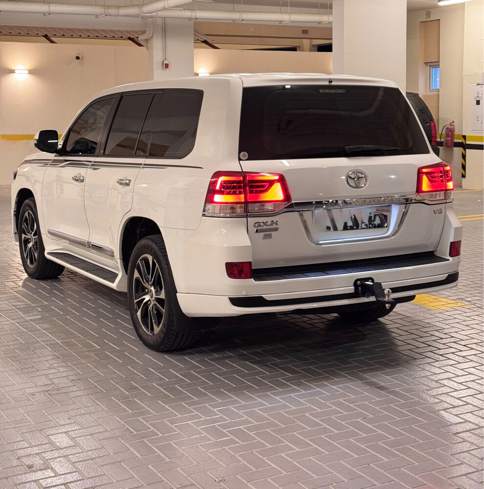 GXR V8 low mileage full option - 8