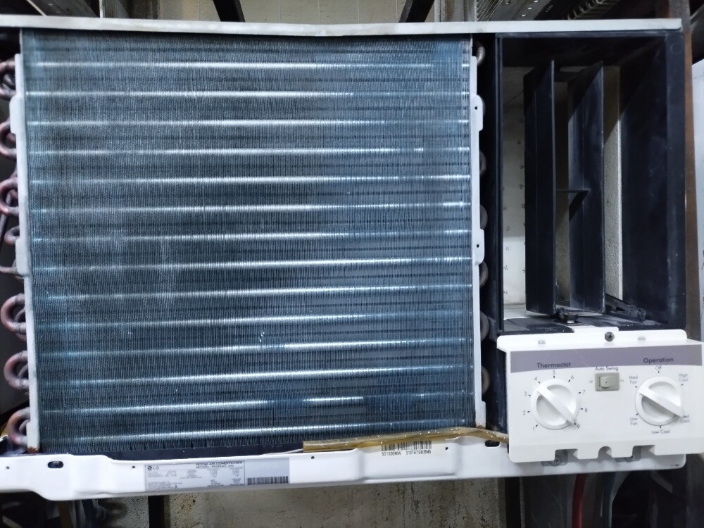 LG window Ac sell call 7160 7854 - 4