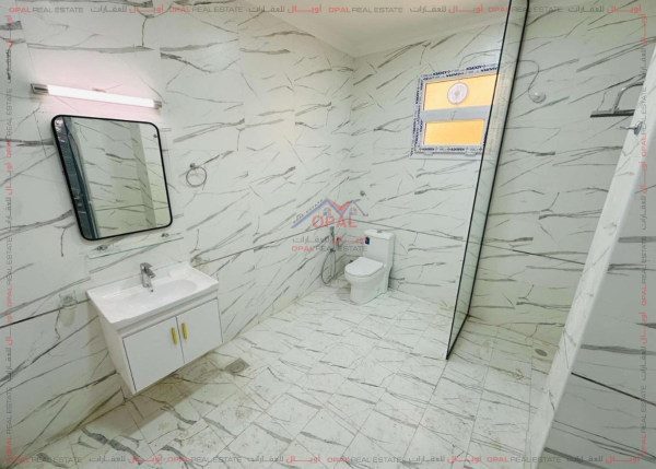 Apartment in Umm Ghuwailina - 5