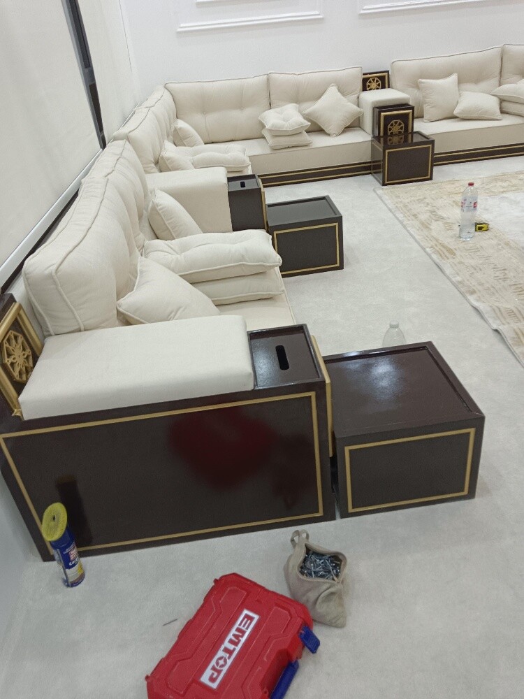 ستائر وأريكة - 7