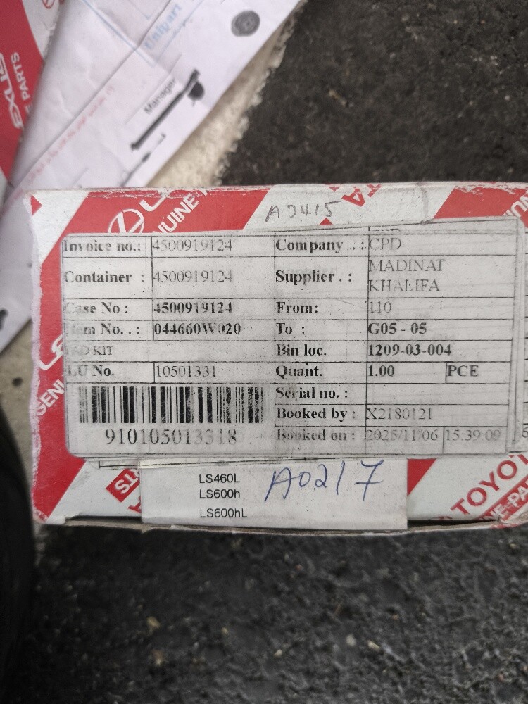 brakes pads front and back genuine - 1