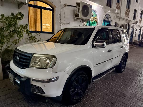 HONDA PILOT 4WD - Best Family Car  - 4