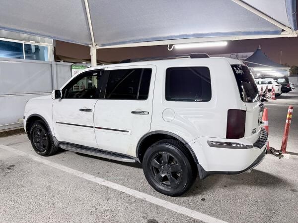 HONDA PILOT 4WD - Best Family Car  - 5