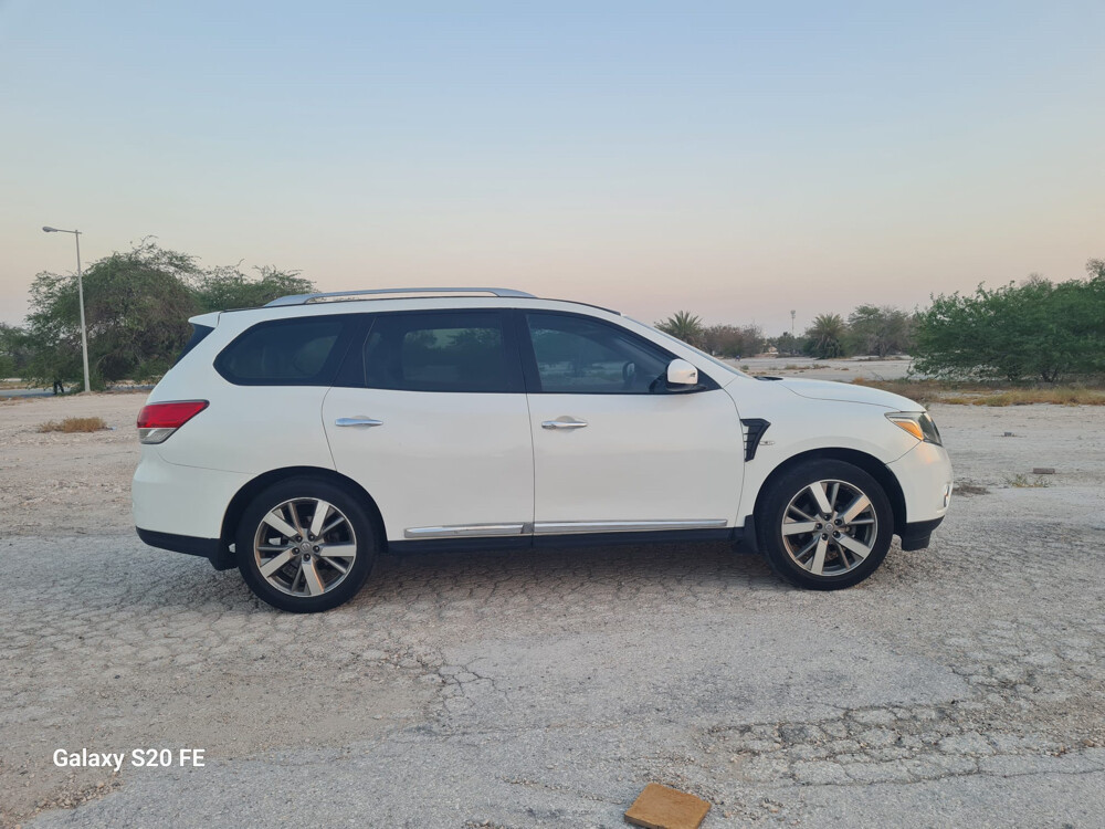 Nissan Pethfinder full option - 1