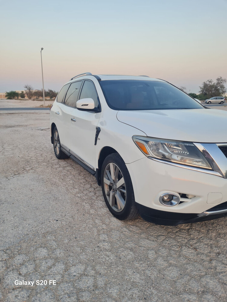 Nissan Pethfinder full option - 6