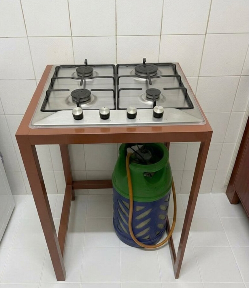 Gas stove with stand - 1