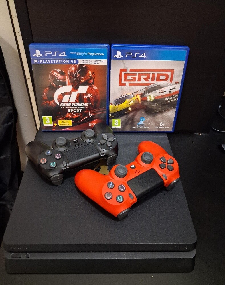 Playstation 4 - 1