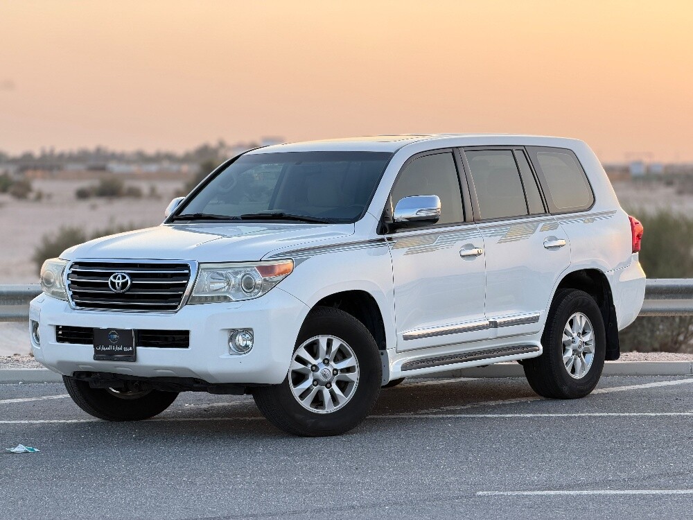 Toyota land cruiser gxr - 1