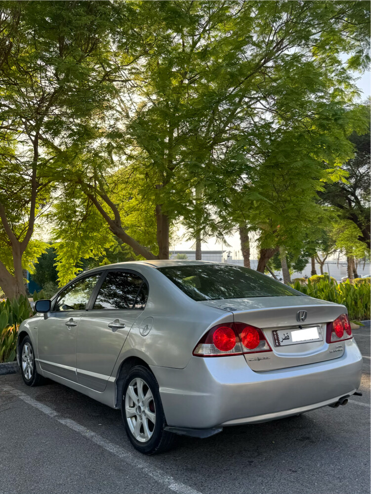 Honda Civic Full Option - 5