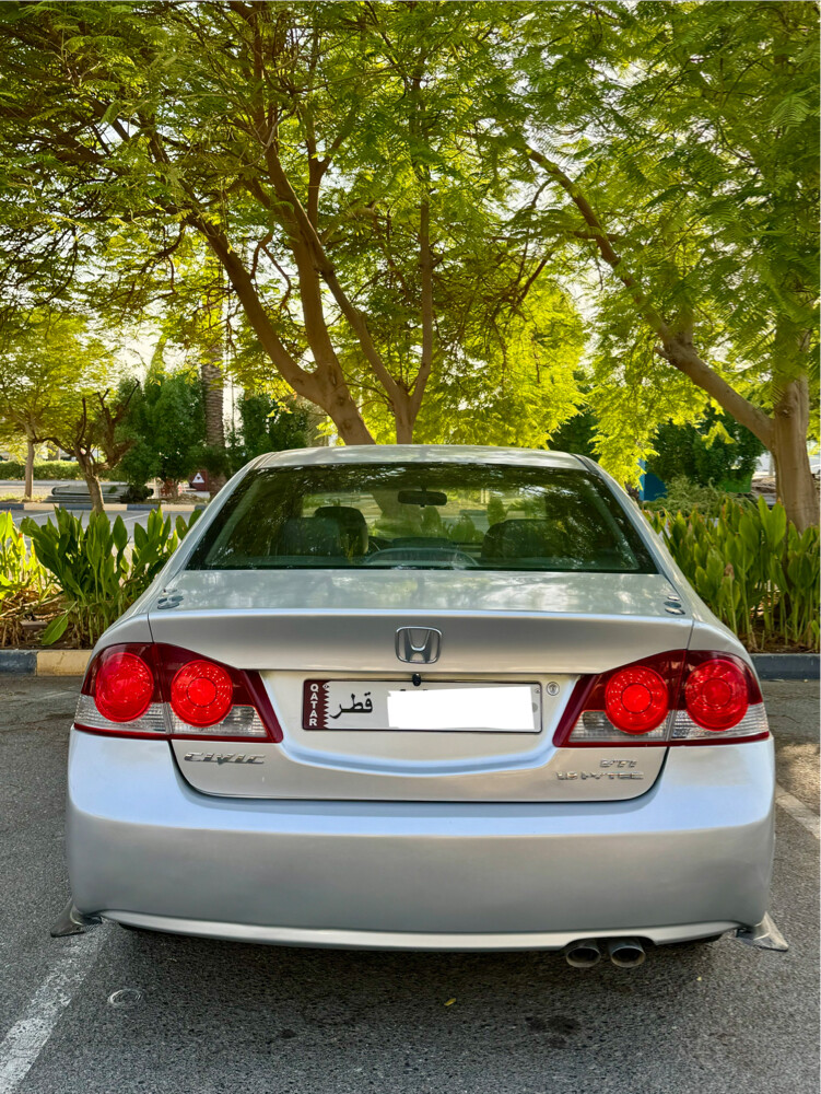 Honda Civic Full Option - 7