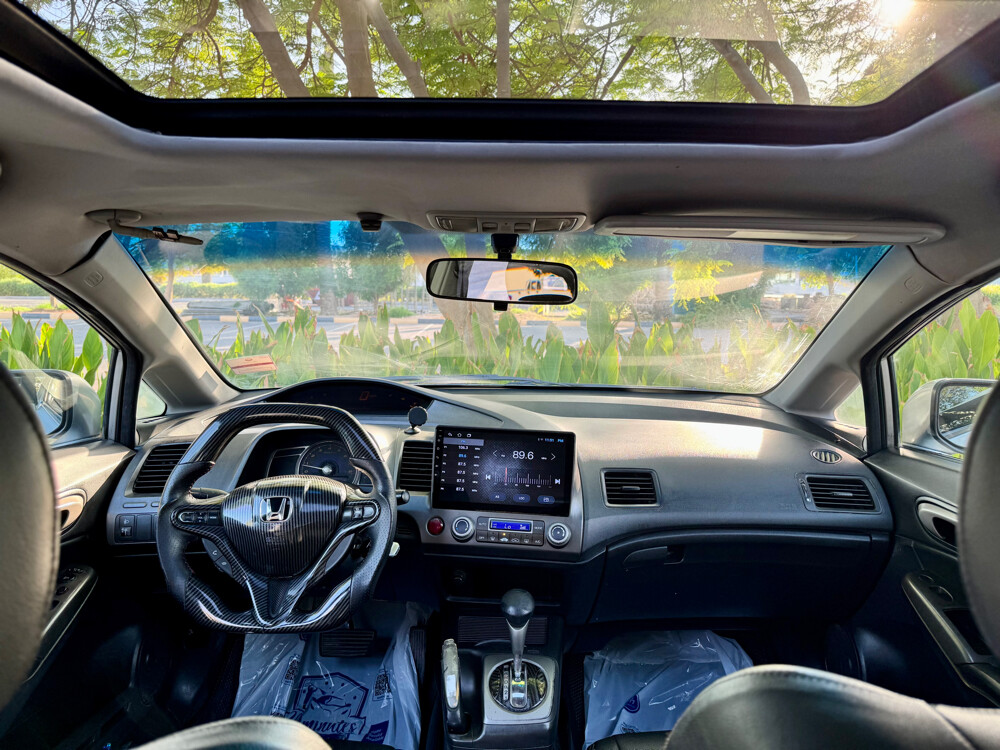 Honda Civic Full Option - 9