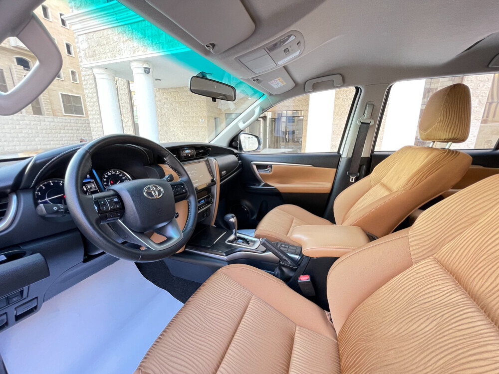 Toyota Fortuner 2024 - 18