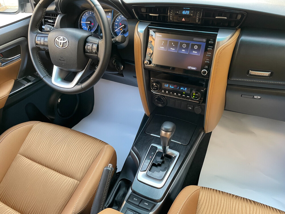 Toyota Fortuner 2024 - 12
