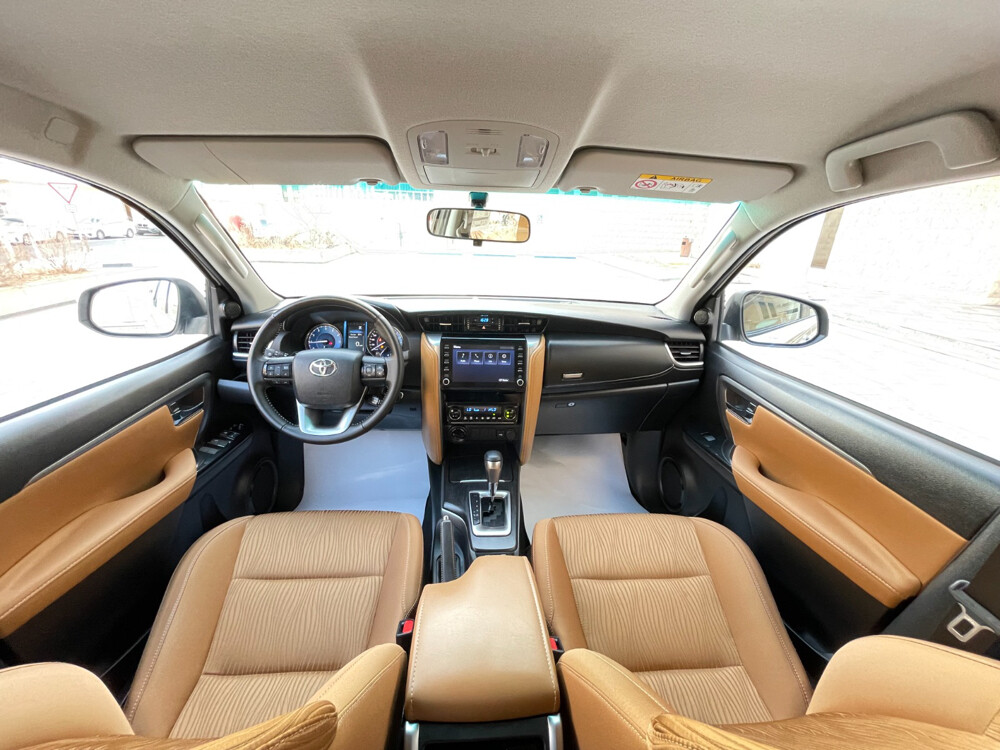 Toyota Fortuner 2024 - 16