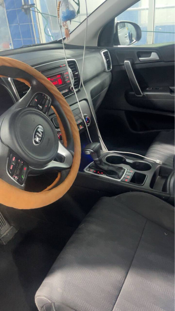 kia sportage. 2000cc2018 - 4