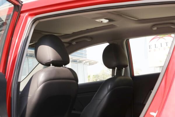 Kia - Sportage   2012 - 8