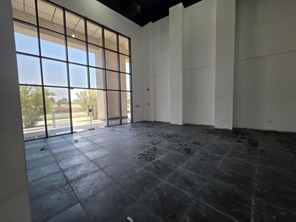 Fully Fitted Shop | Prime Fox Hills - 5