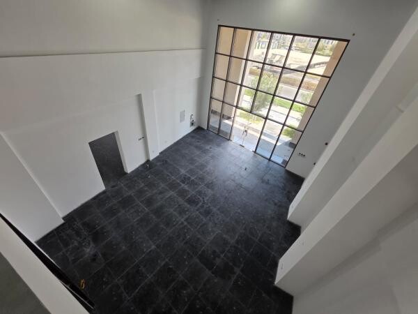 Fully Fitted Shop | Prime Fox Hills - 8