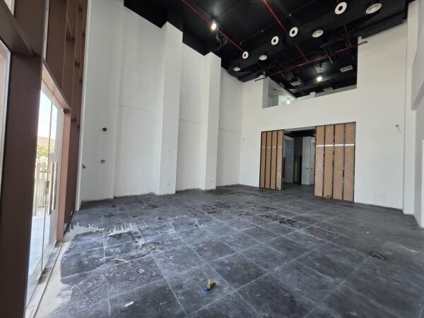 Fully Fitted Shop | Prime Fox Hills - 2