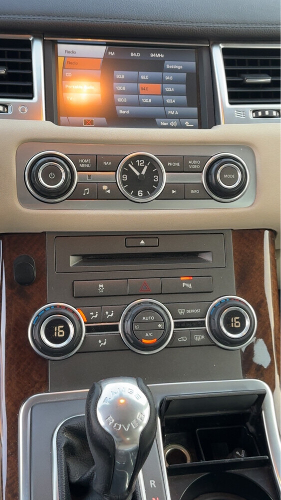 Range Rover Sport for sale. - 9