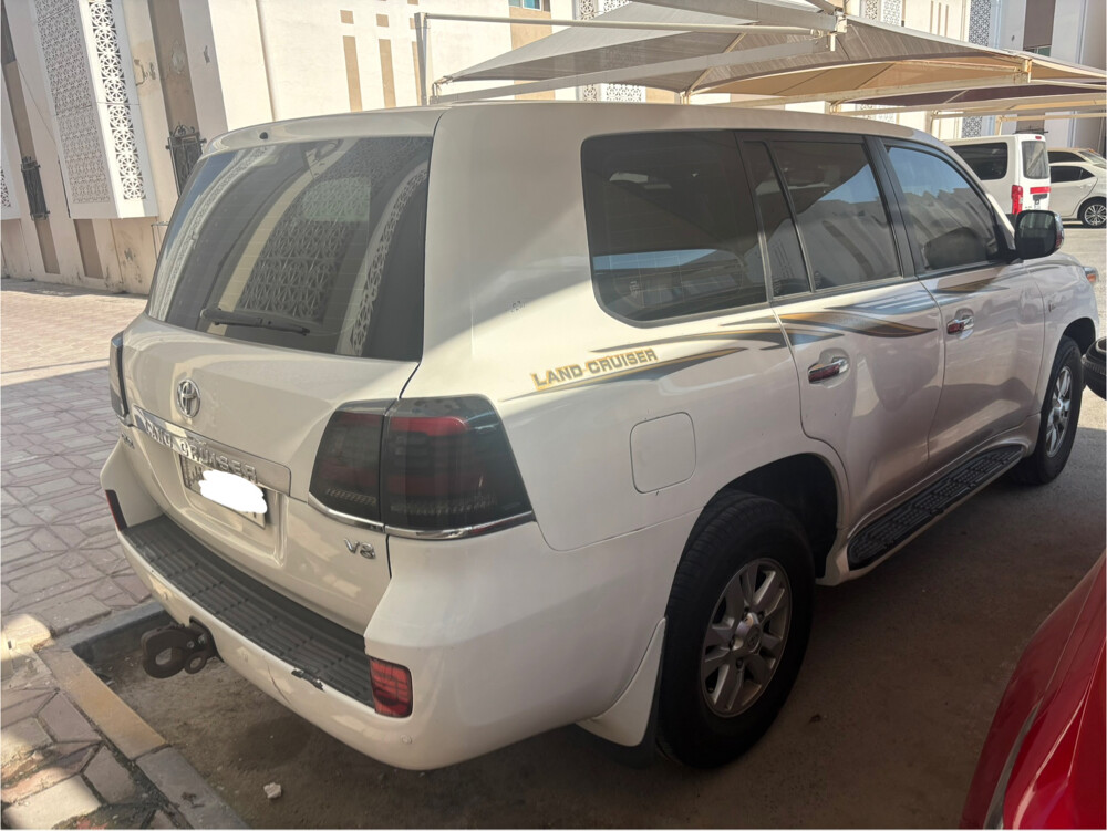 landcruiser gxr v8 2011 for sale - 1