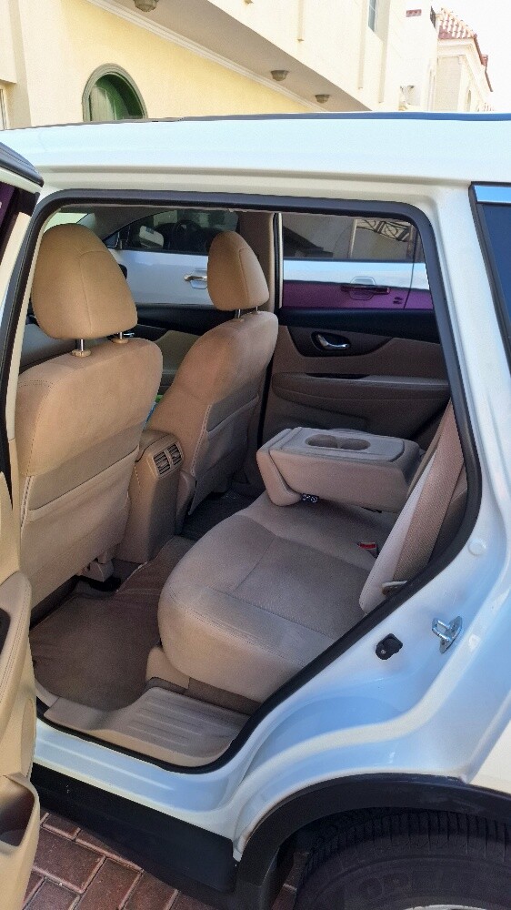 Nissan xtrail well maintained car - 5