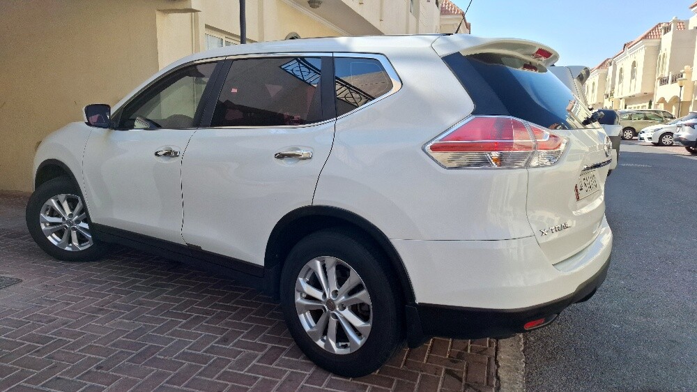 Nissan xtrail well maintained car - 4