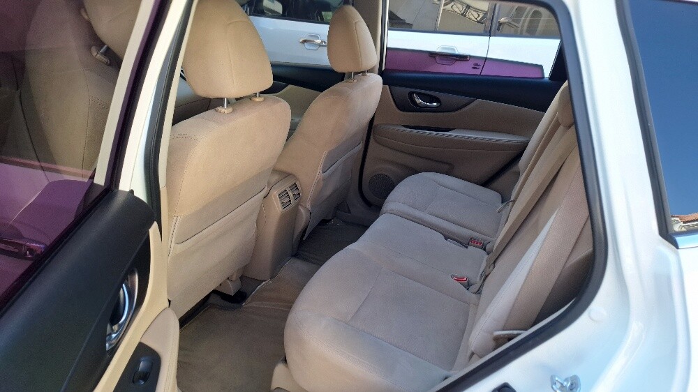 Nissan xtrail well maintained car - 8