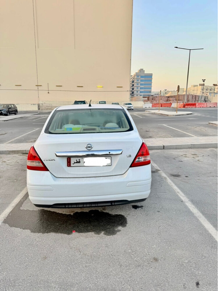 Nissan Tiida 2011 - 3