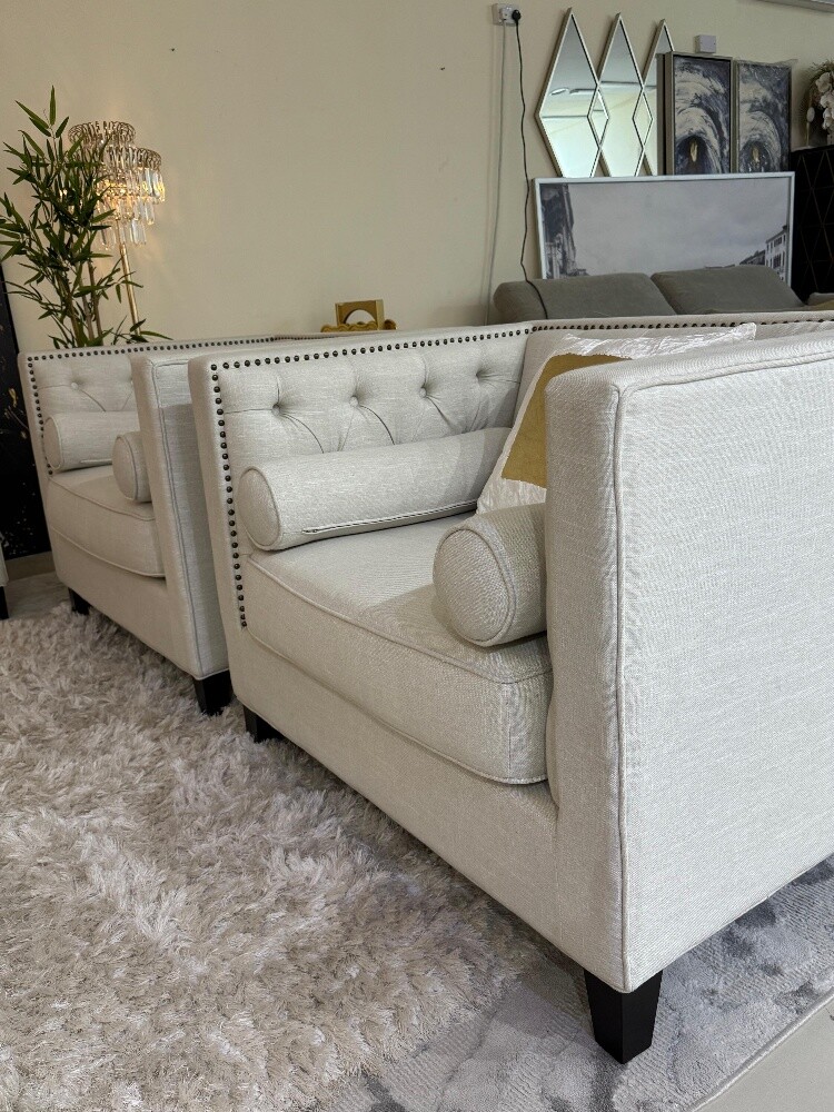 Home r Us brand sofa set - 6