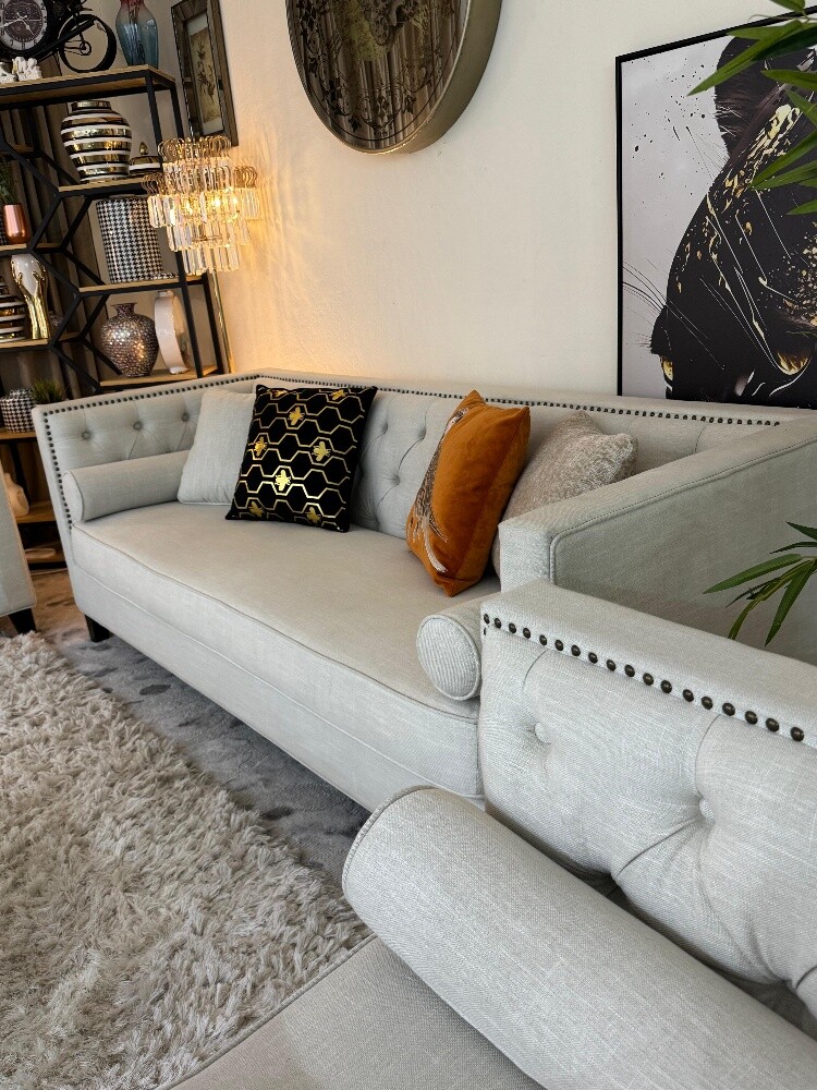 Home r Us brand sofa set - 7