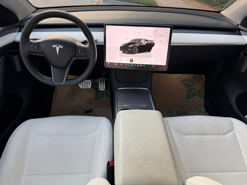Tesla 2024 Model Y Performance  - 10