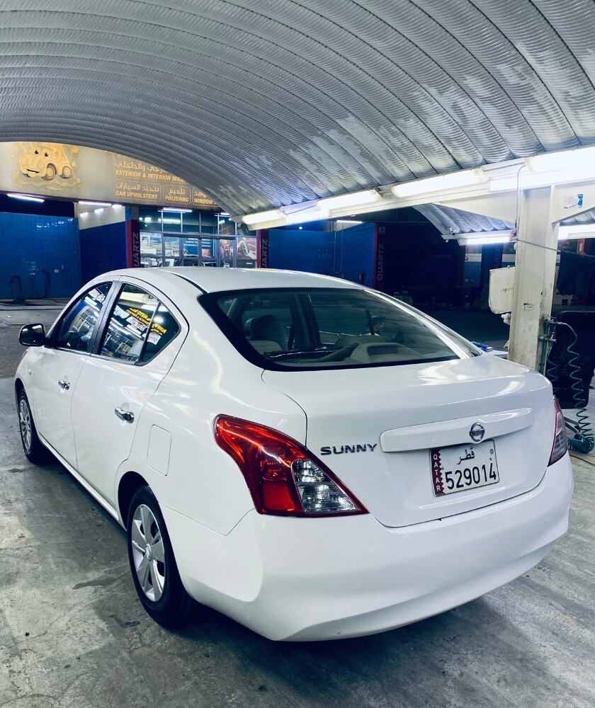 Nissan sunny 2013    70430765 - 5