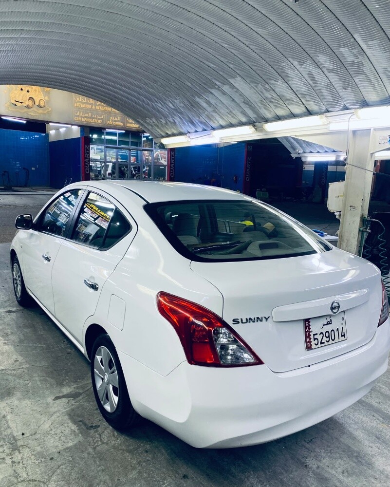 Nissan sunny 2013    70430765 - 2
