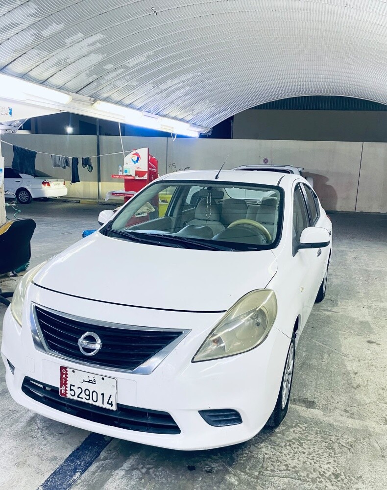 Nissan sunny 2013    70430765 - 6