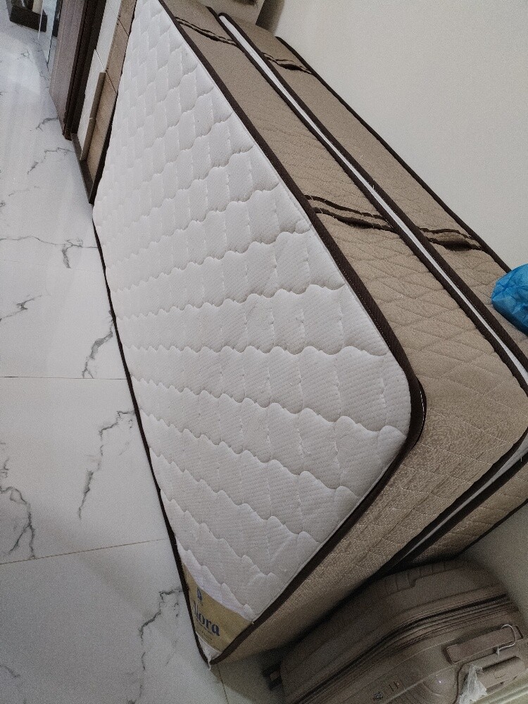 2 mattress in perfect condition - 1
