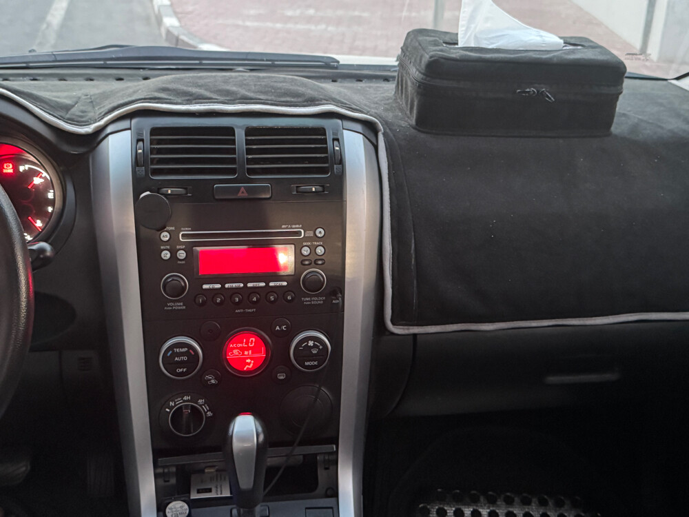 Suzuki vitara 2015  - 6