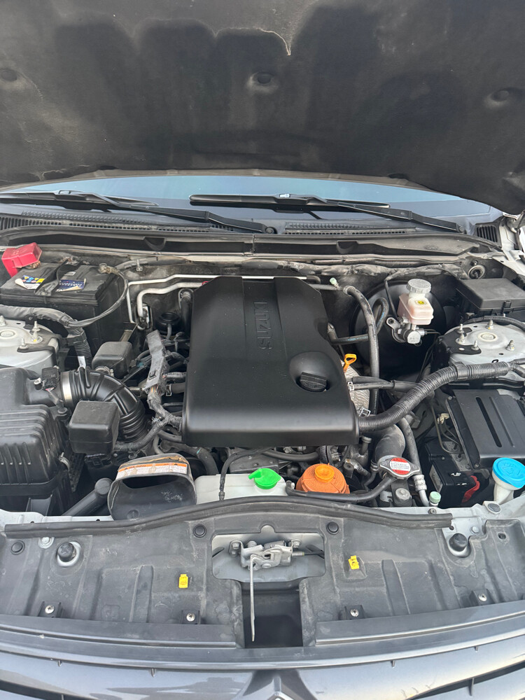 Suzuki vitara 2015  - 5