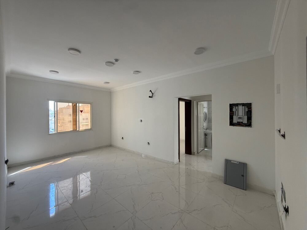 بنايةجديدة للبيع بمدينة خليفة569م - 8