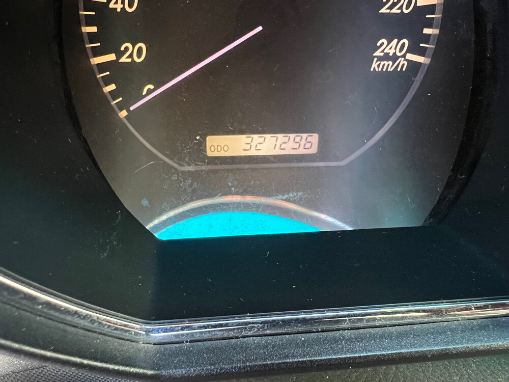 Lexus RX 330 (2005 model) - 3