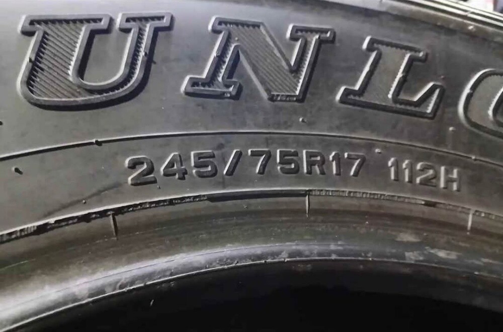 245/75/17"Dunlop tyre - 3