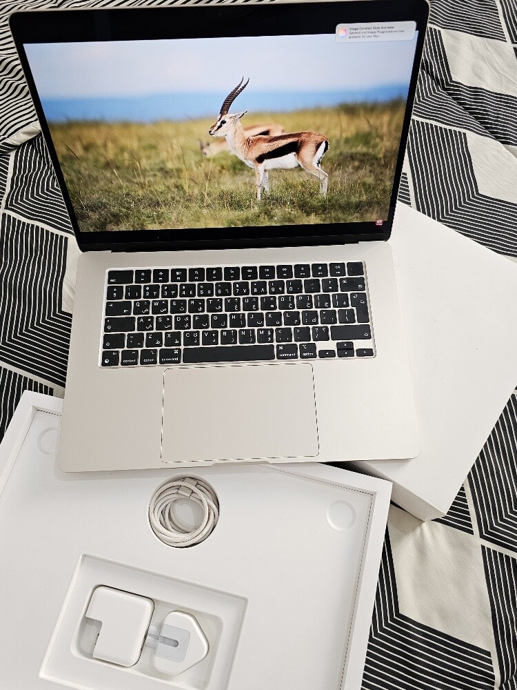 15" Macbook Air M3 8/512 Starligt - 1