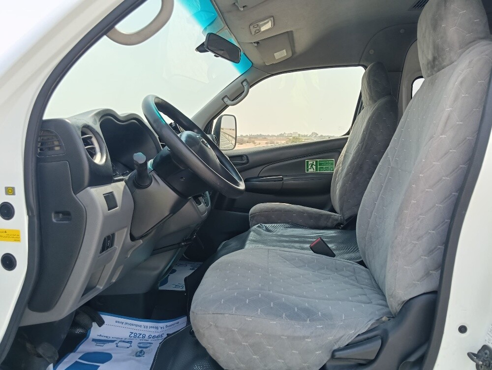 Nissan urban hi roof 2019 - 9