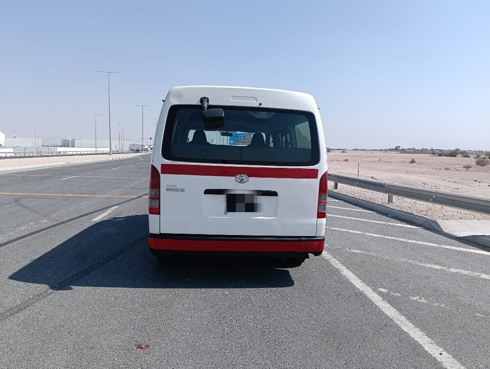 Toyota hiece 2014 - 6