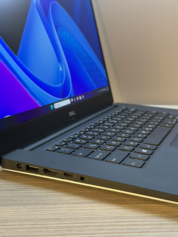 ‏Dell Precision 5530 Core i9 - 4