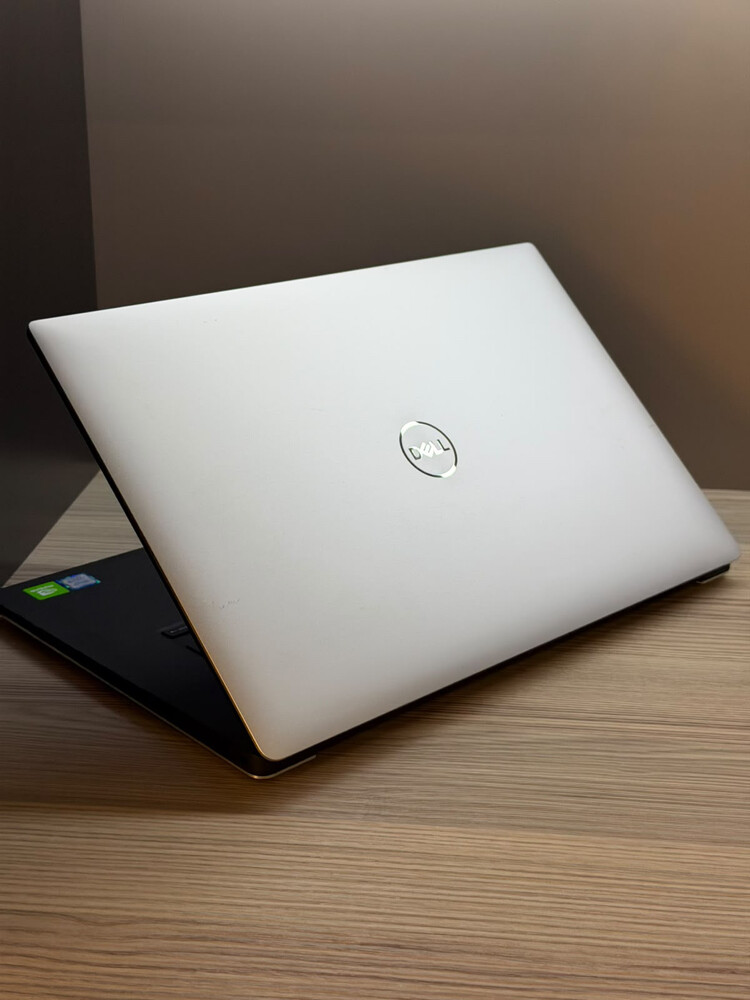 ‏Dell Precision 5530 Core i9 - 5