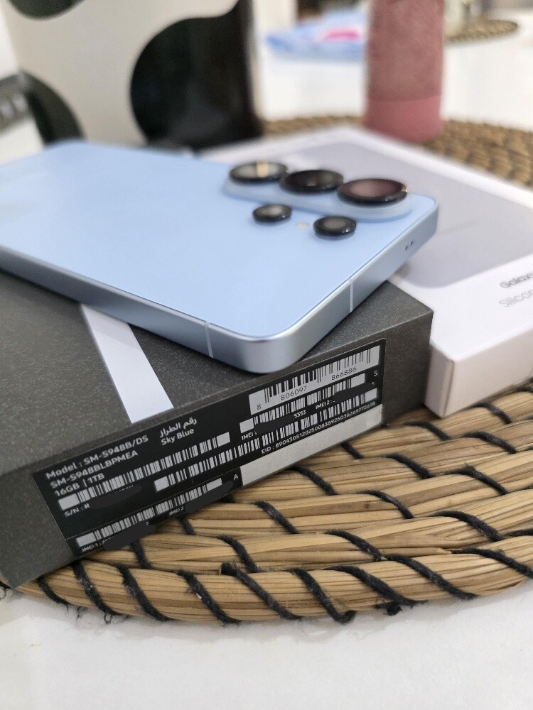 S26 Ultra 1TB Black + Original Case - 2