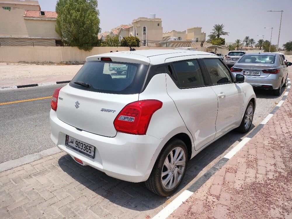 Suzuki Swift 1.2L GLX 2023 - 4