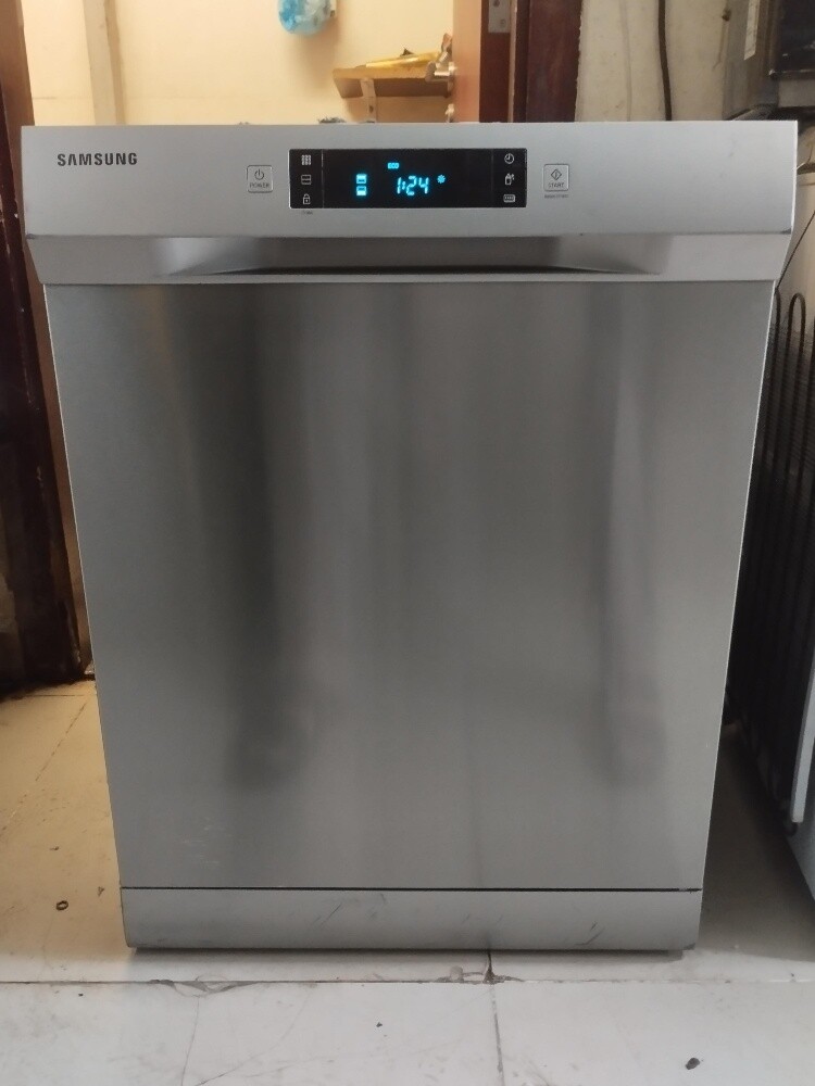 Samsung Dishwasher For sale Clean - 6